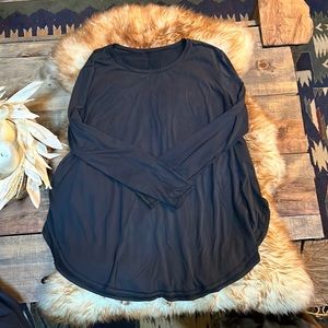 Lululemon Black Long Sleeved- Long Scoop Bottom Shirt